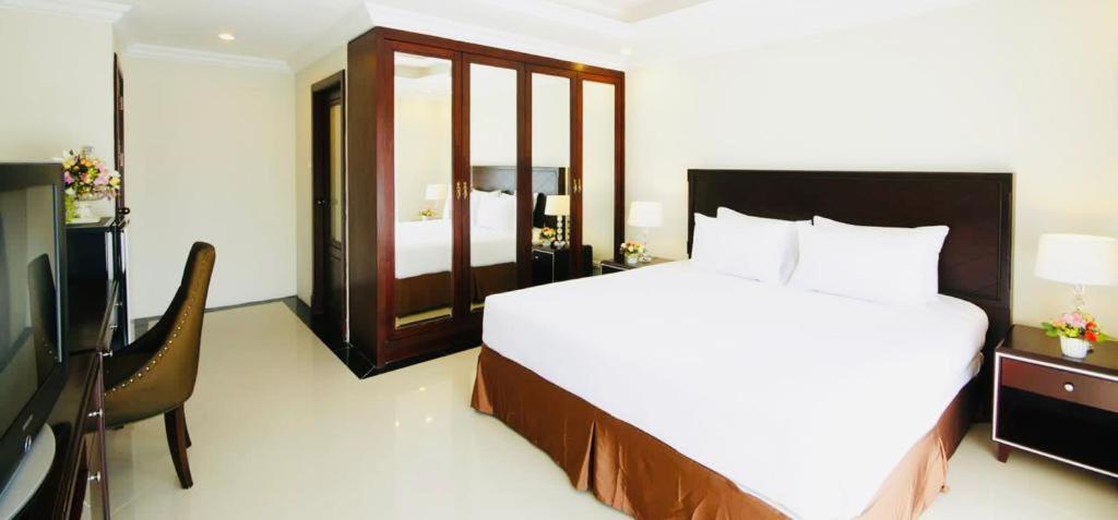 Ivory Palace Hotel Pattaya Eksteriør billede
